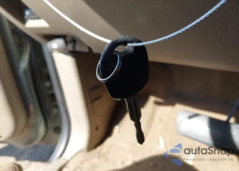 2003 Kia Sedona Ex/Lx from USA, damaged, VIN KNDUP131436400247